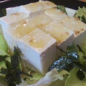 簡単♪豆腐サラダ　～塩麹ドレッシングがけ～
